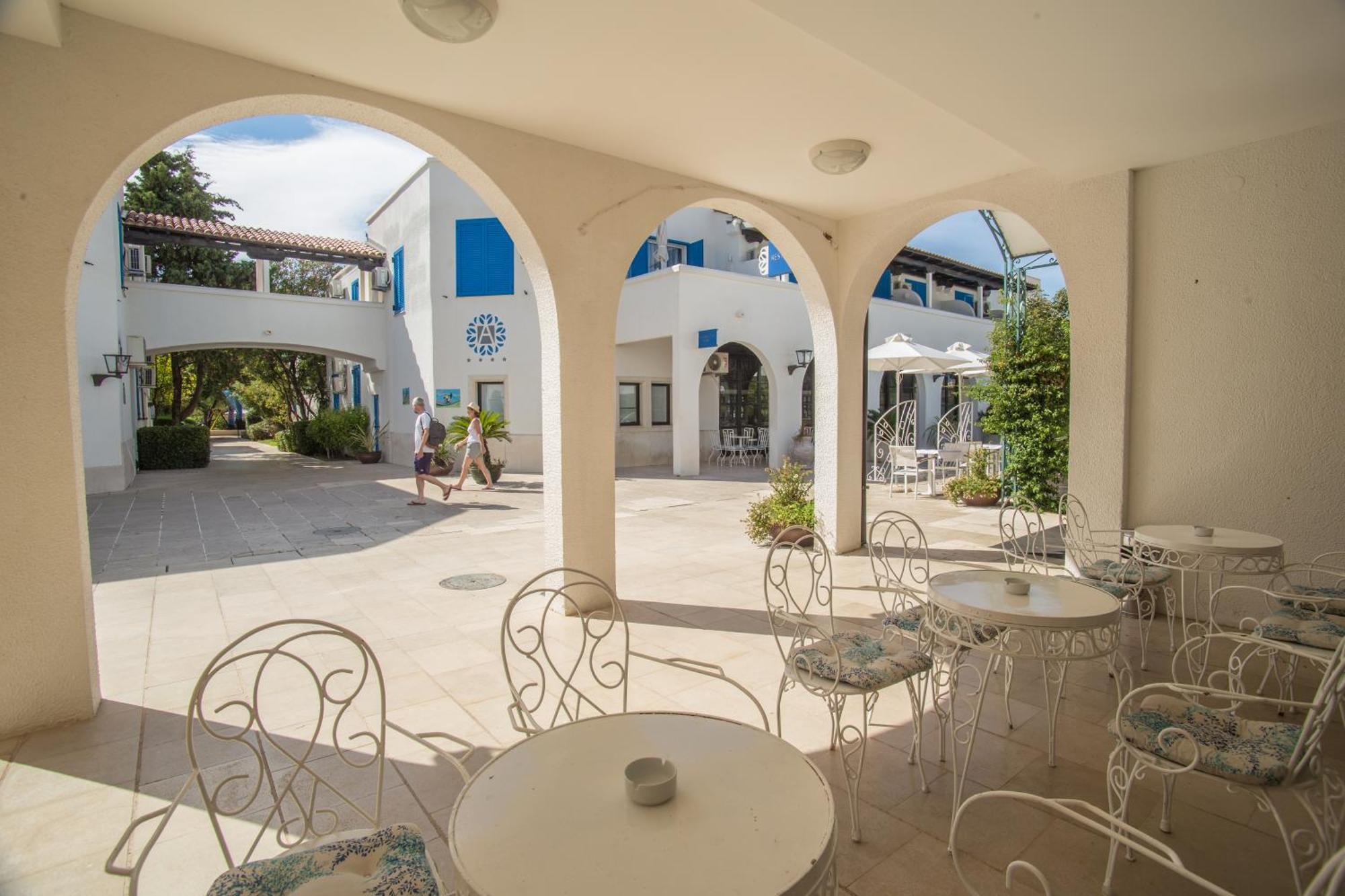 Hotel Aleksandar Budva Exterior photo